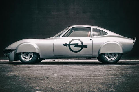 Opel célèbre les 50 ans de son modèle Elektro GT