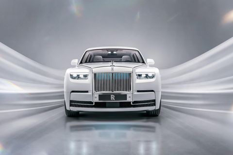 Léger restylage pour la Rolls-Royce Phantom 