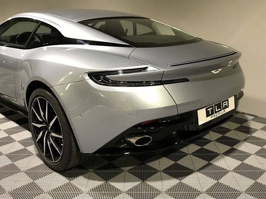Annonce vendue ASTON MARTIN DB11 V12 5.2 coupé Gris occasion 150 000 € 2 950 km vente de