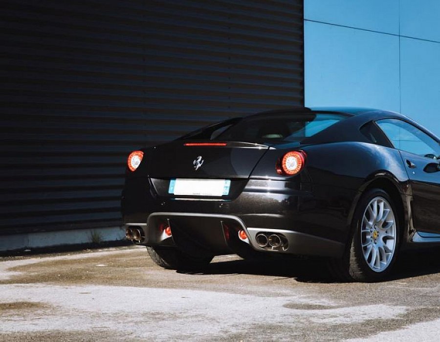 FERRARI 599 GTB Fiorano F1 V12 6.0 F1 coupé Noir occasion - 116 900 € - 55 039 km - vente de ...
