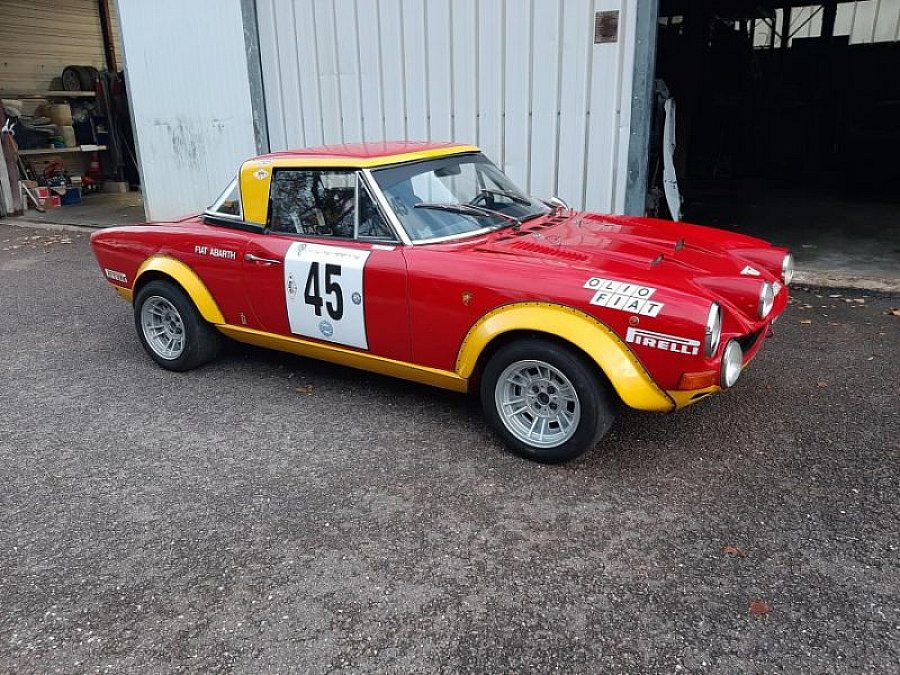 FIAT 124 I Spider 1.8L Abarth (Serie 3 -CSA) Gr 4 compétition Rouge occasion - 80 000 €, 25 000 km