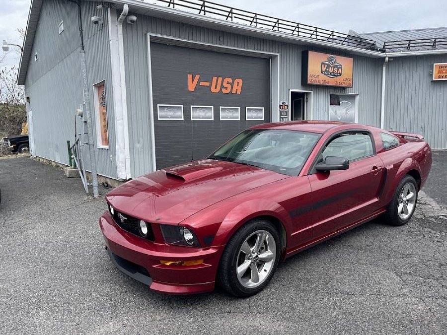 FORD MUSTANG V (2005-14) Serie 1 GT coupé Rouge occasion - 31 900 €, 74 000 km