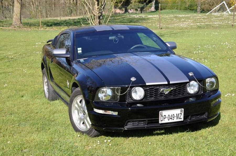 FORD MUSTANG V (2005-14) Serie 1 V6 Premium coupé Noir occasion - 21 000 €, 161 000 km