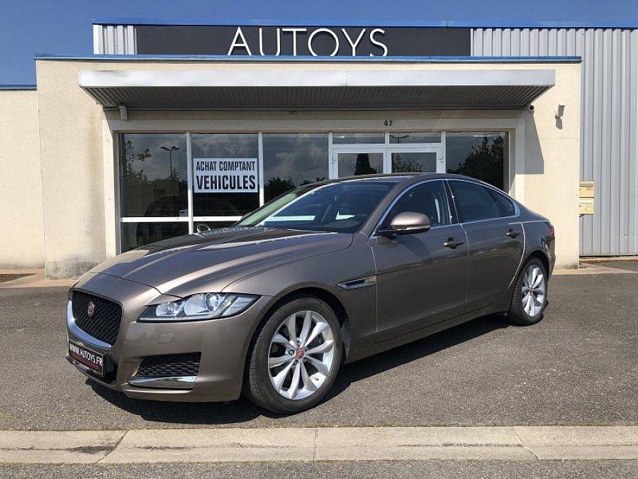 JAGUAR XF II 20d 180 ch berline occasion 22 900 € 72 000 km vente de voiture d