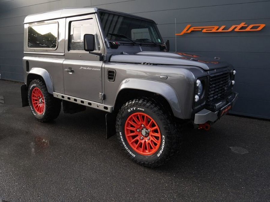 LAND ROVER DEFENDER IV Préparation BOWLER 4x4 Gris occasion 69 000 € 22 125 km vente de