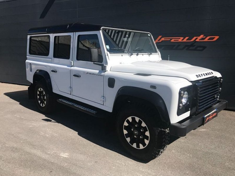 Annonce vendue LAND ROVER DEFENDER IV 110 7PL 120cv SUV Blanc occasion 63 000 € 56 890 km