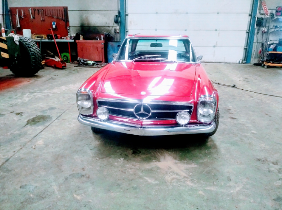 MERCEDES 280 W113 SL Pagode coupé Rouge occasion - 85 000 €, 26 000 km
