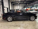 FORD MUSTANG VI (2015 - 2022) V6 cabriolet Noir occasion - 37 700 €, 76 330 km