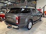 ISUZU D-MAX 2 1.9 TD LS FINE SUV Gris foncé occasion - 32 000 €, 105 152 km