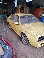 LANCIA DELTA I Type 831 HF Integrale 16S (Serie 1) berline Jaune