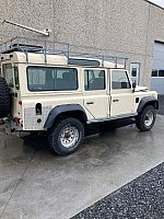 LAND ROVER DEFENDER IV 110 Station Wagon 4x4 Beige occasion - 22 200 €, 196 000 km