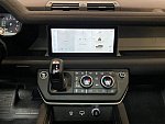 LAND ROVER DEFENDER 2 P400e hybride rechargeable 110 4x4 occasion - 78 990 €, 51 500 km