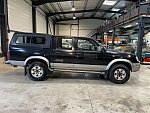 NISSAN NAVARA 2.5 TDi D.CAB 105 CV SUV Noir occasion - 7 900 €, 238 512 km