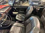 PEUGEOT 404 9 CV cabriolet Rouge occasion - 39 900 €, 46 096 km