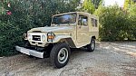 TOYOTA LAND CRUISER Serie 40 BJ43 4x4 Beige